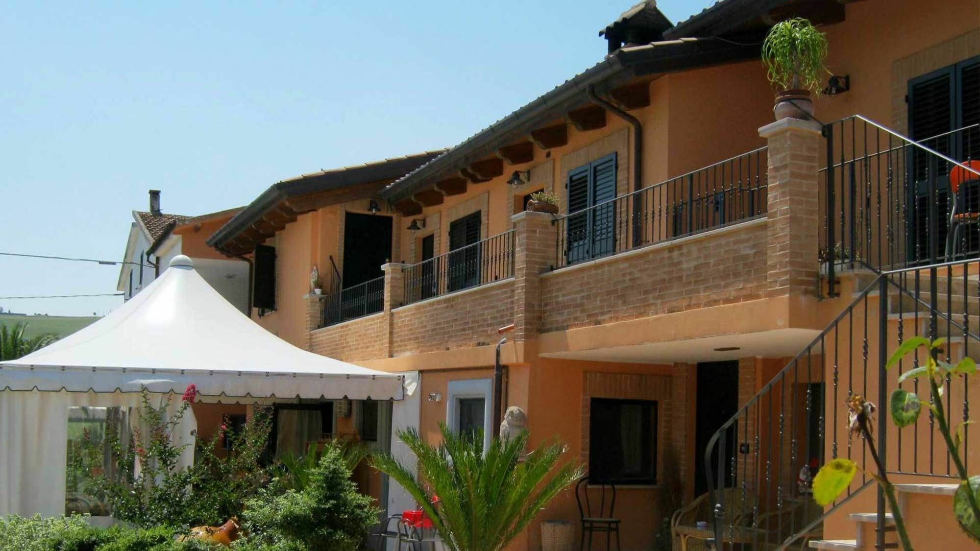 Agriturismo Le Vigne Fermo Exterior foto